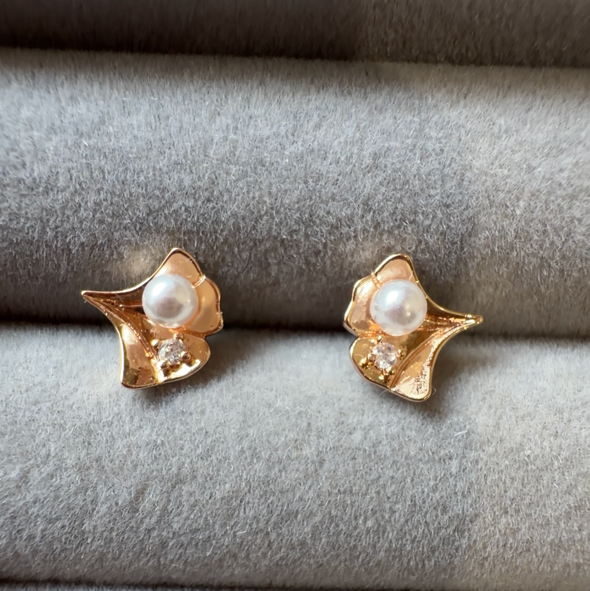 Timeless Twist Stud Earrings